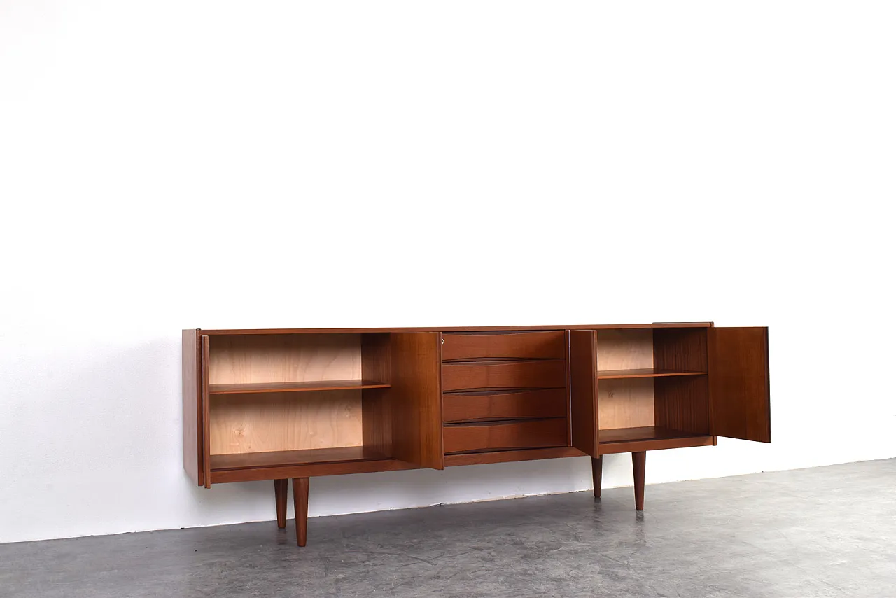 Credenza Mid-Century in teak di Skeie & Co. Norheimsund, anni '60. 10