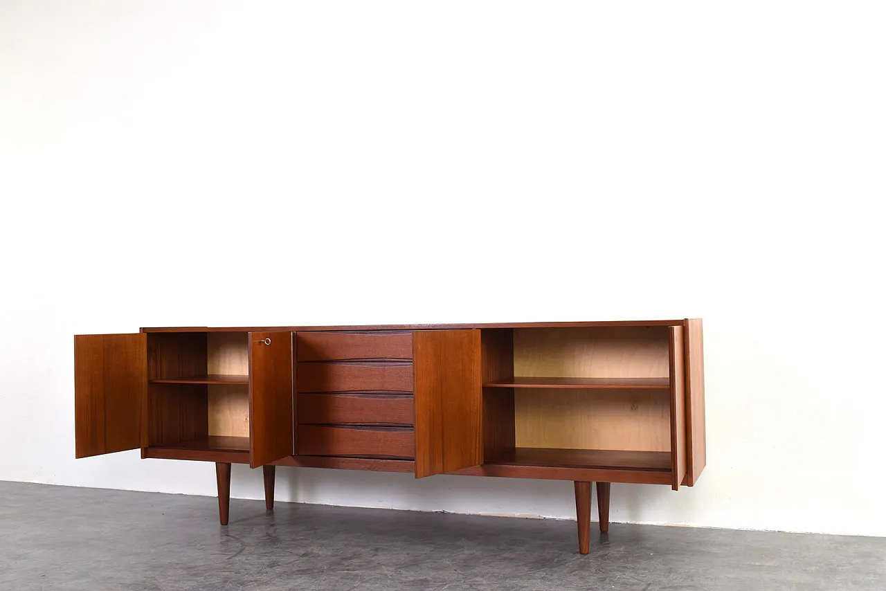 Credenza Mid-Century in teak di Skeie & Co. Norheimsund, anni '60. 11