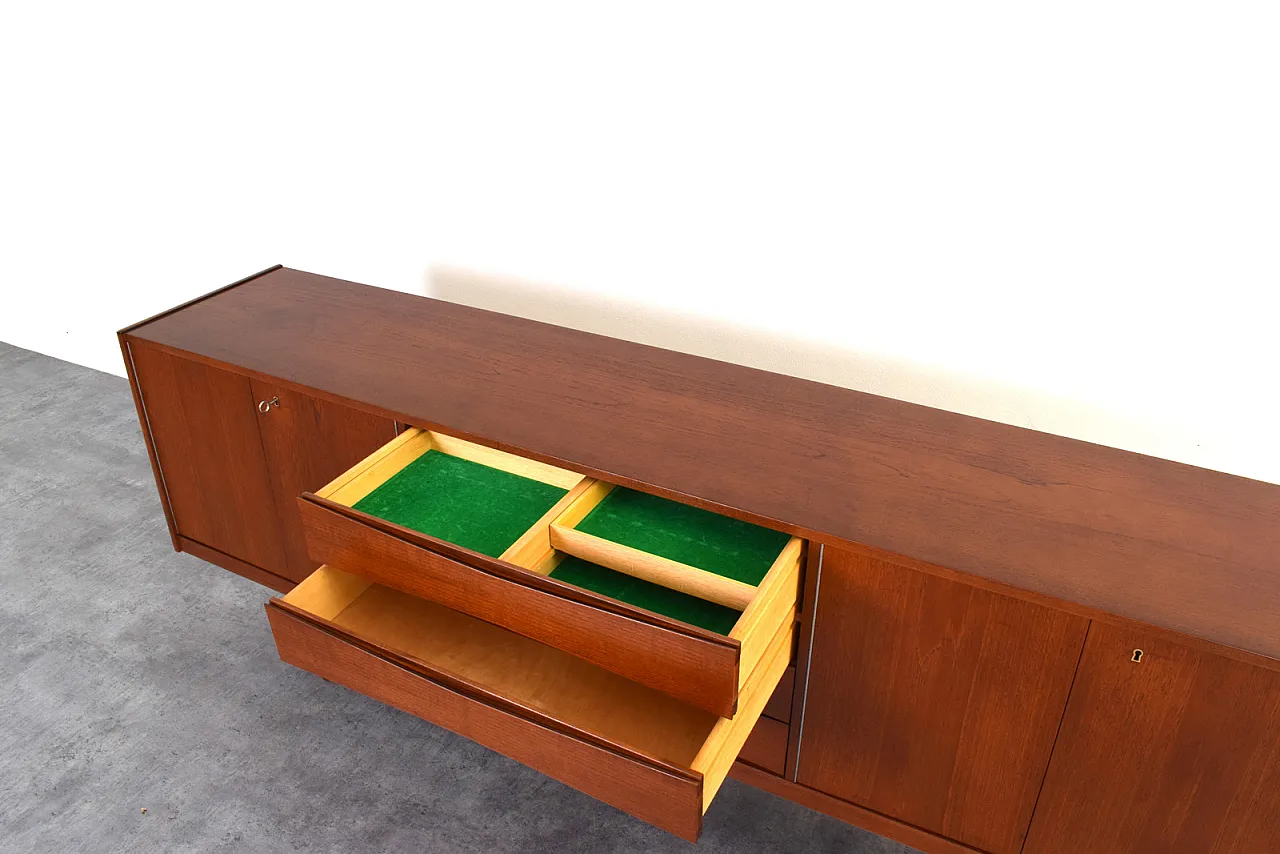 Credenza Mid-Century in teak di Skeie & Co. Norheimsund, anni '60. 16