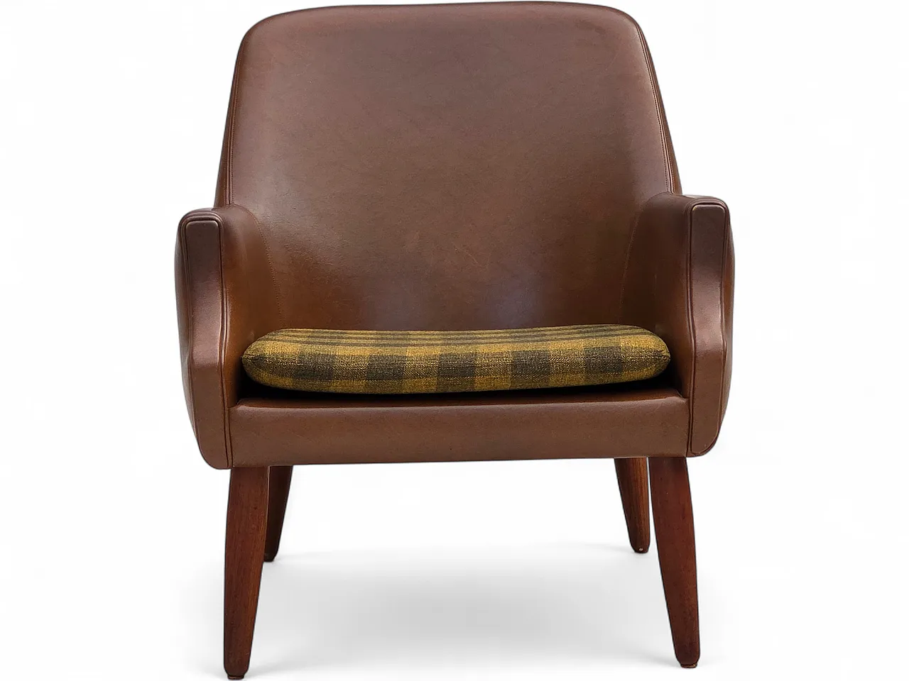 Anni '70, poltrona danese, pelle artificiale, gambe in legno di teak. 21