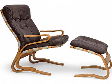 Anni '70, design norvegese di Elsa & Nordahl Solheim, sedia con sgabello.