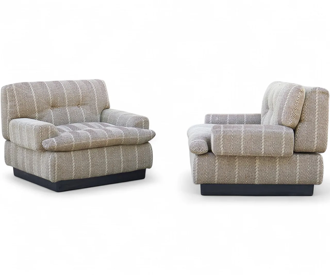 Pair of armchairs by Saporiti, 1970s 14