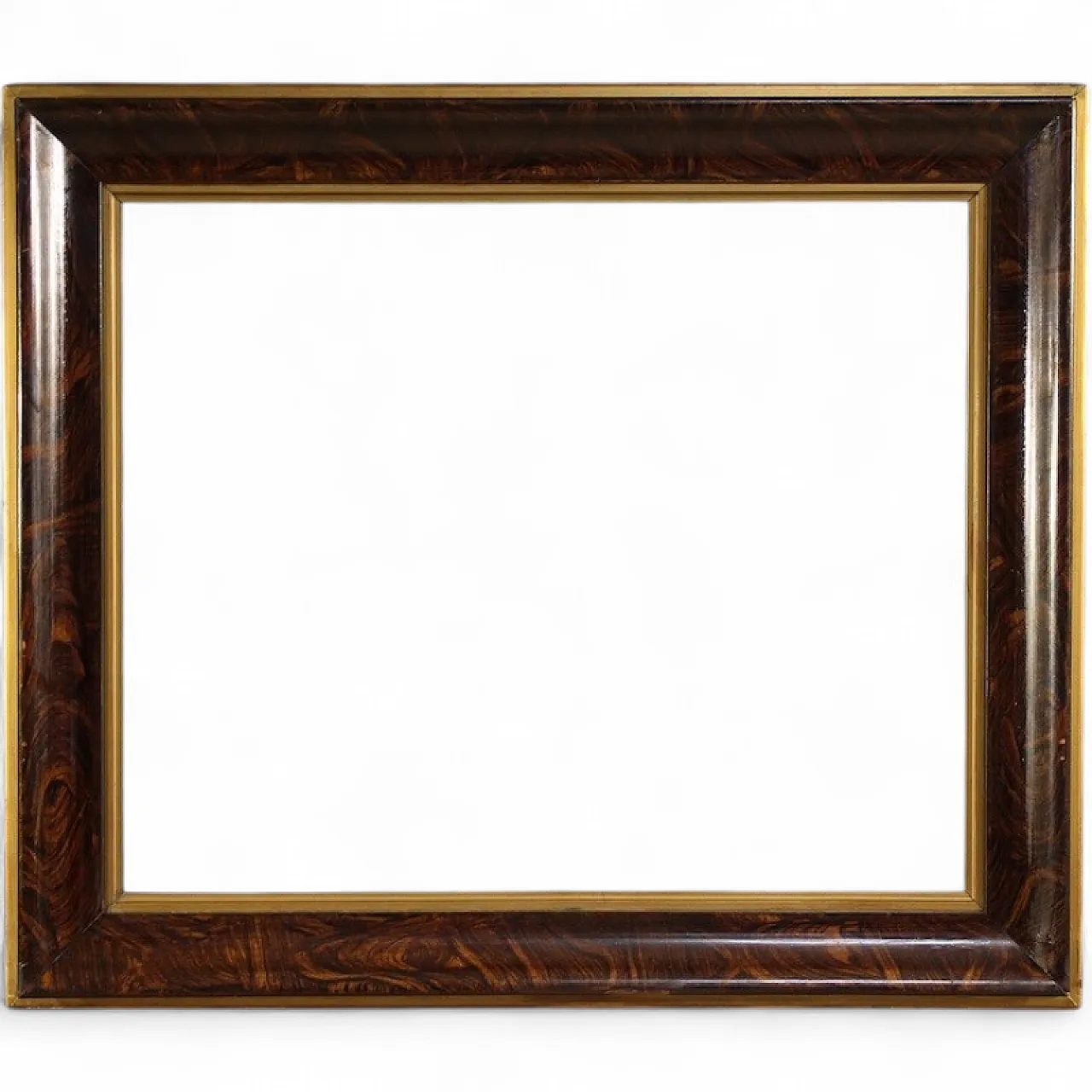 Lacquered and gilded wooden frame, 20th century 13