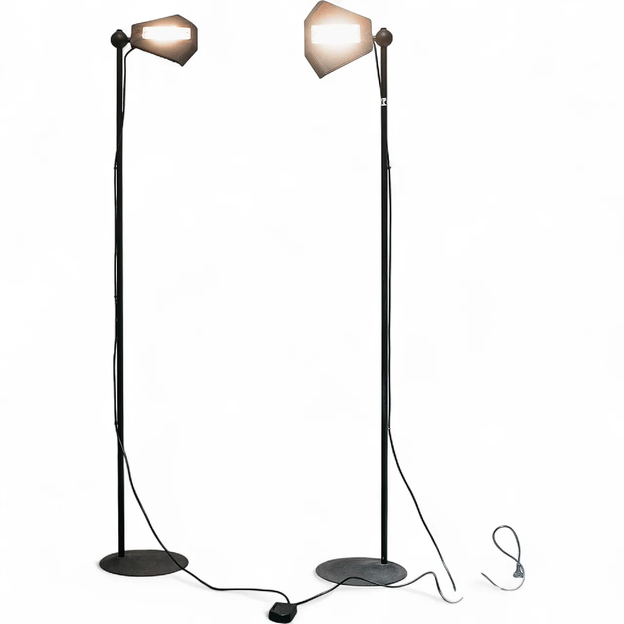 Pair of floor lamps by Ettore Sottsass for Olivetti Synthesis, 80s 12