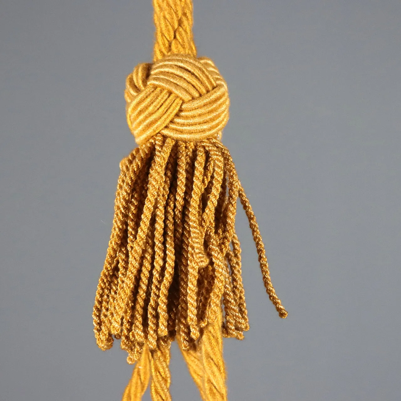 Lampadario in vetro giallo con decorazioni floreali, '900 9