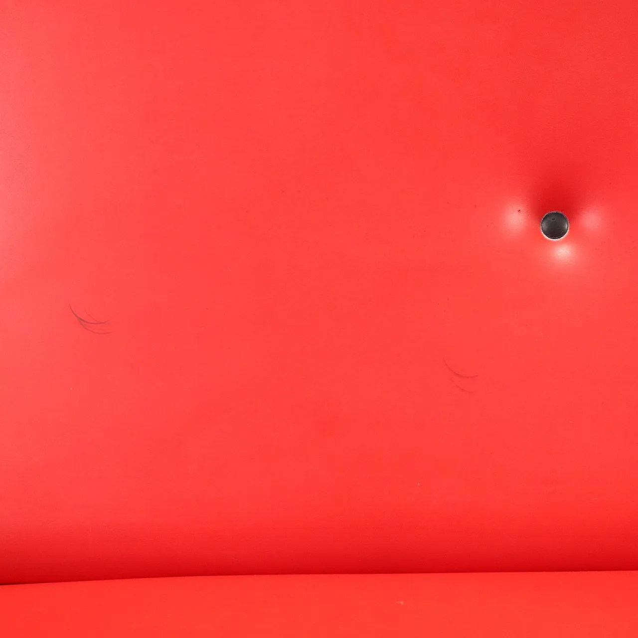 Divano in skai rosso, anni '60 8