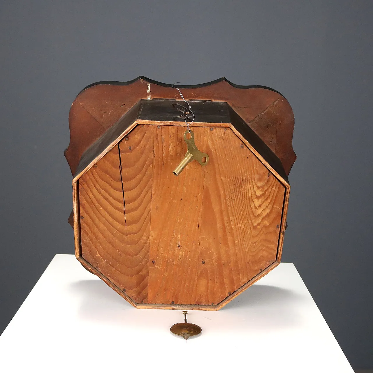 Bull's eye wall clock, 19th century 7