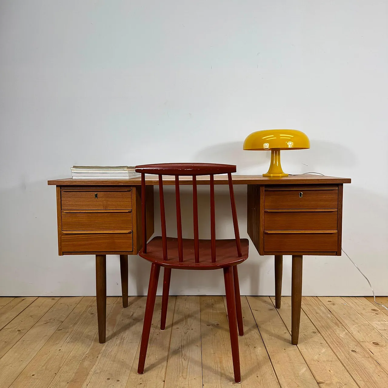Scrittoio danese in teak, anni ’60 4