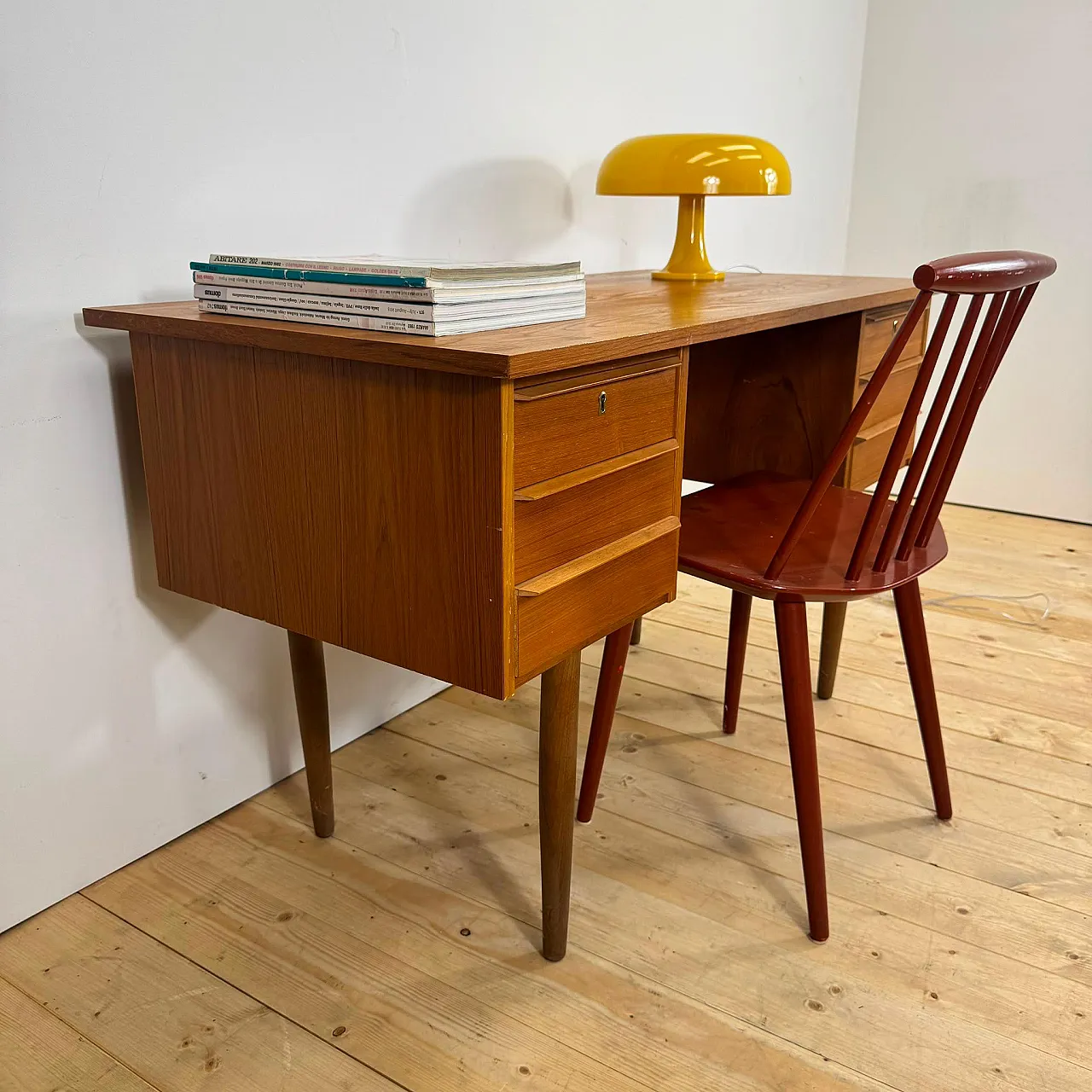 Scrittoio danese in teak, anni ’60 12