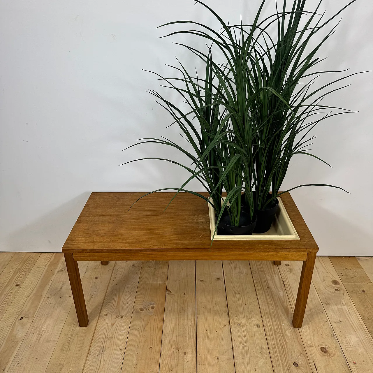 Panca da ingresso scandinava con porta piante in teak, anni ’60 3