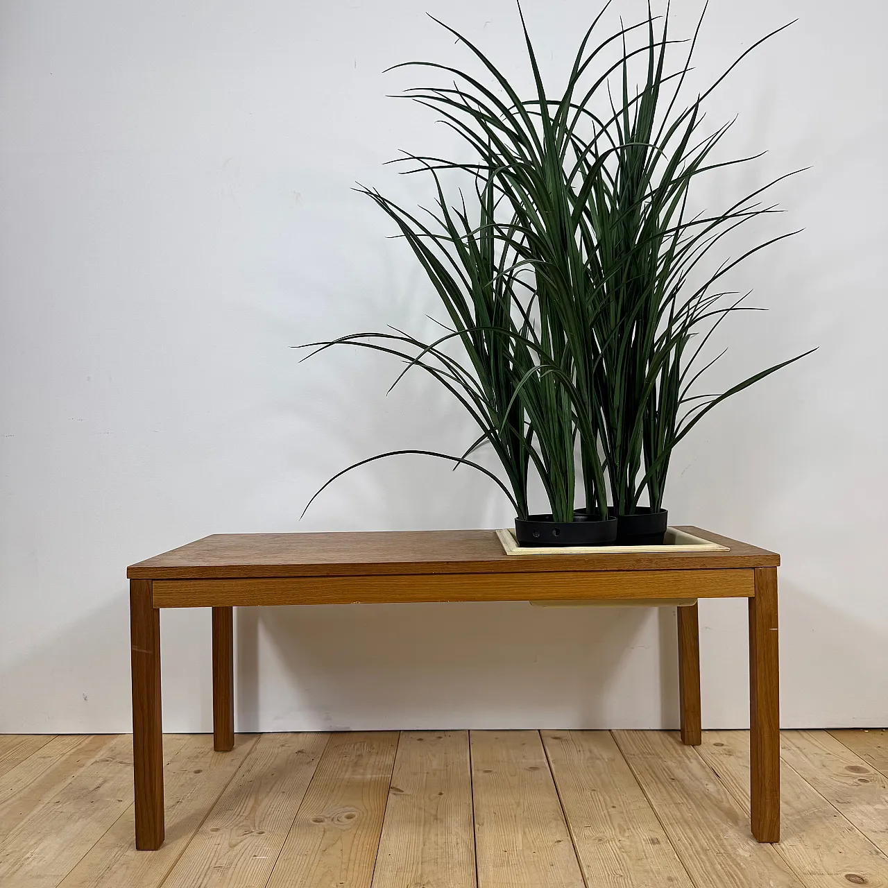 Panca da ingresso scandinava con porta piante in teak, anni ’60 4