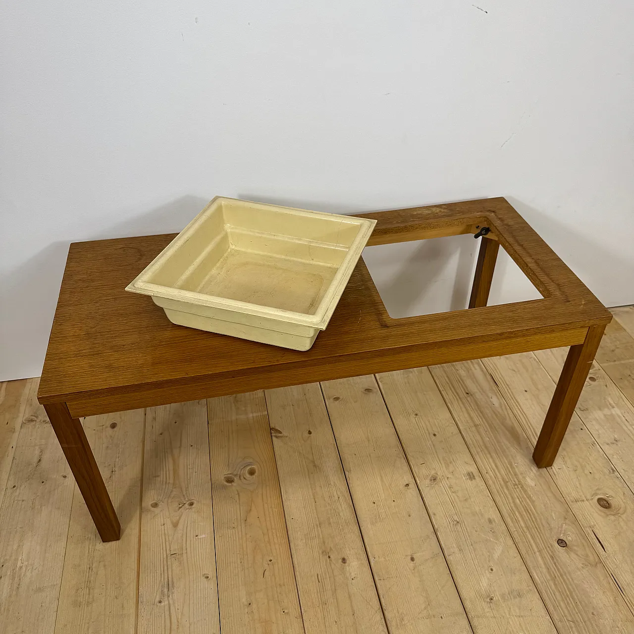 Panca da ingresso scandinava con porta piante in teak, anni ’60 5