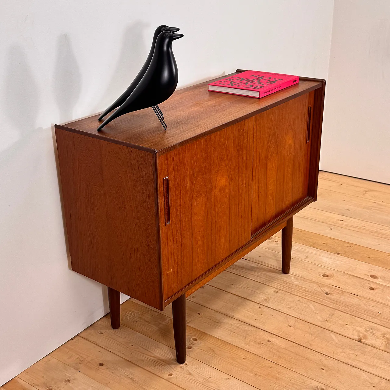Sideboard danese compatto in teak, anni ’60 5