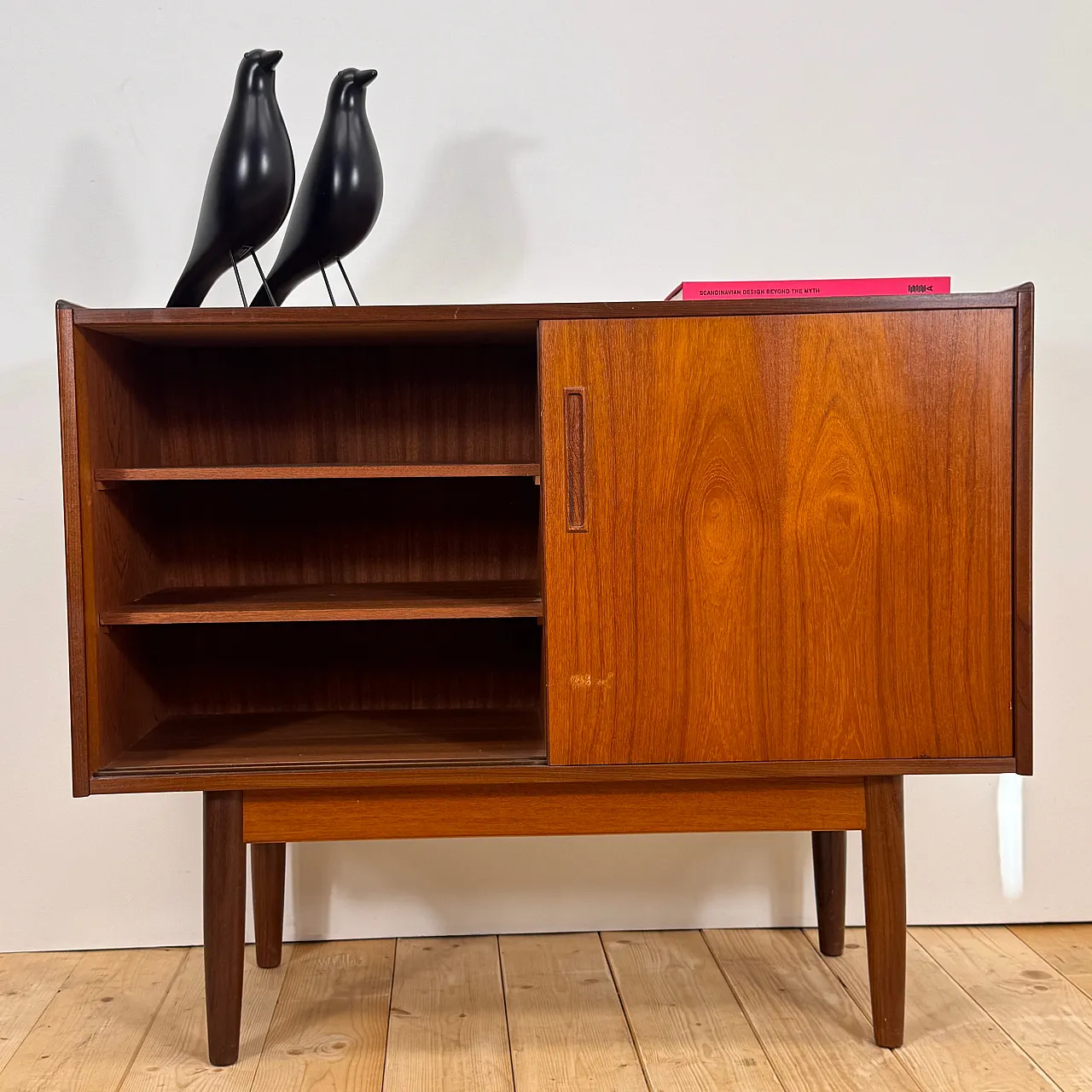 Sideboard danese compatto in teak, anni ’60 6