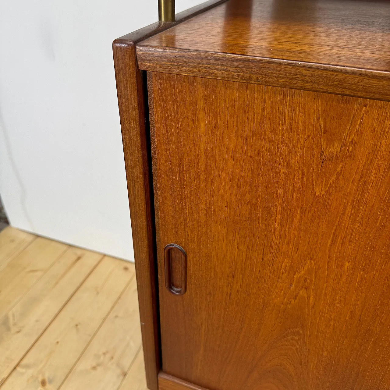 Highboard danese in teak con ante scorrevoli e cassetti, anni ’60 5