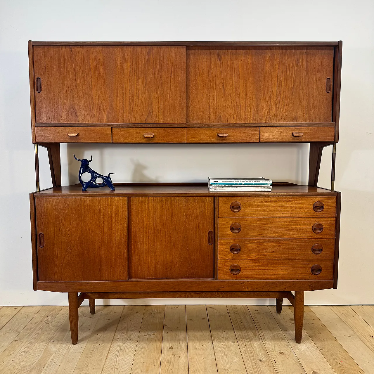 Highboard danese in teak con ante scorrevoli e cassetti, anni ’60 8