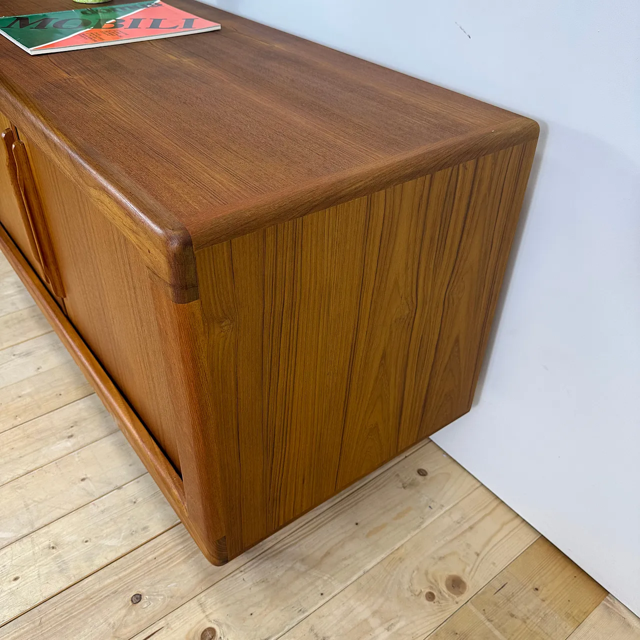 Sideboard Dyrlund in teak con ante a scomparsa e cassetti, anni ’60 2