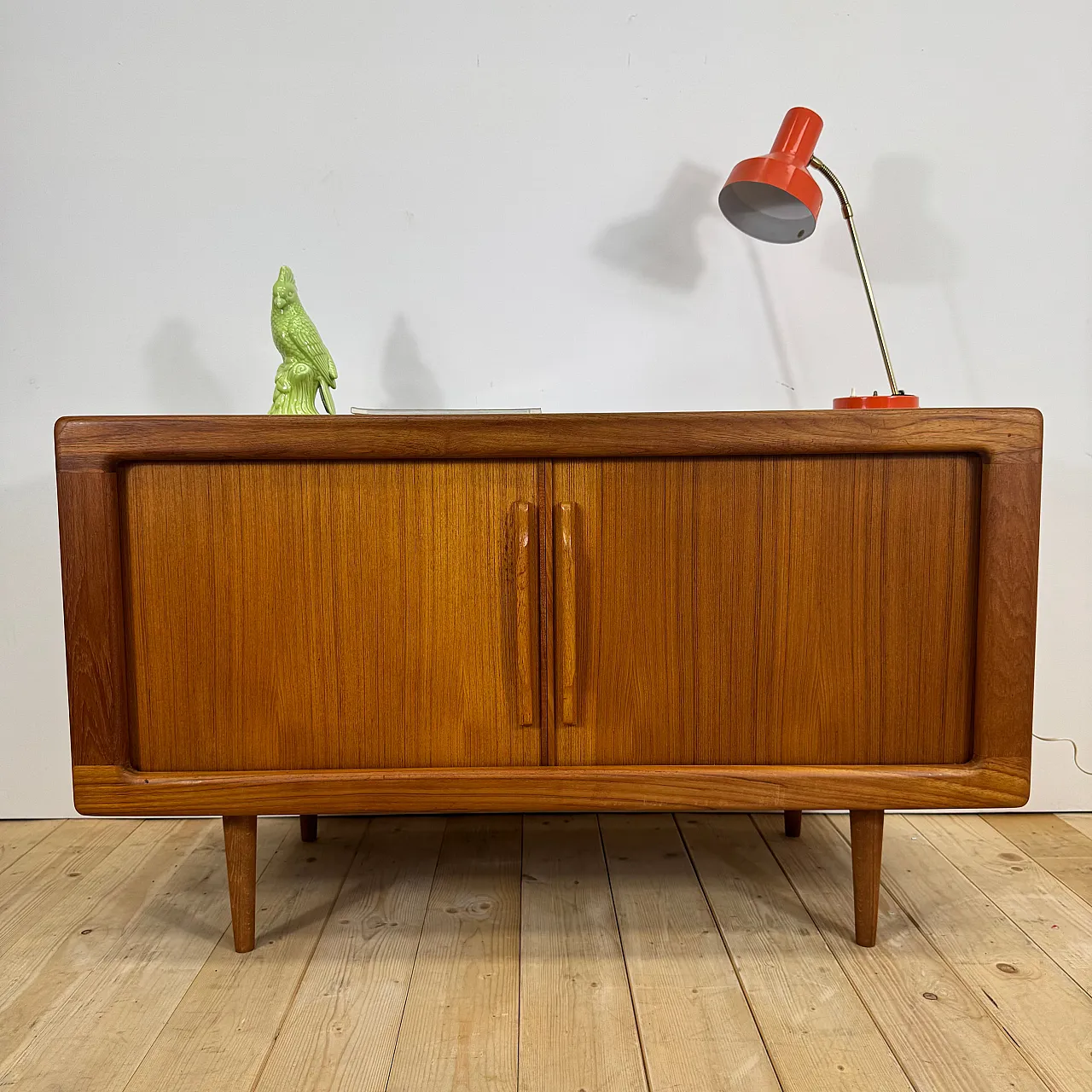 Sideboard Dyrlund in teak con ante a scomparsa e cassetti, anni ’60 5