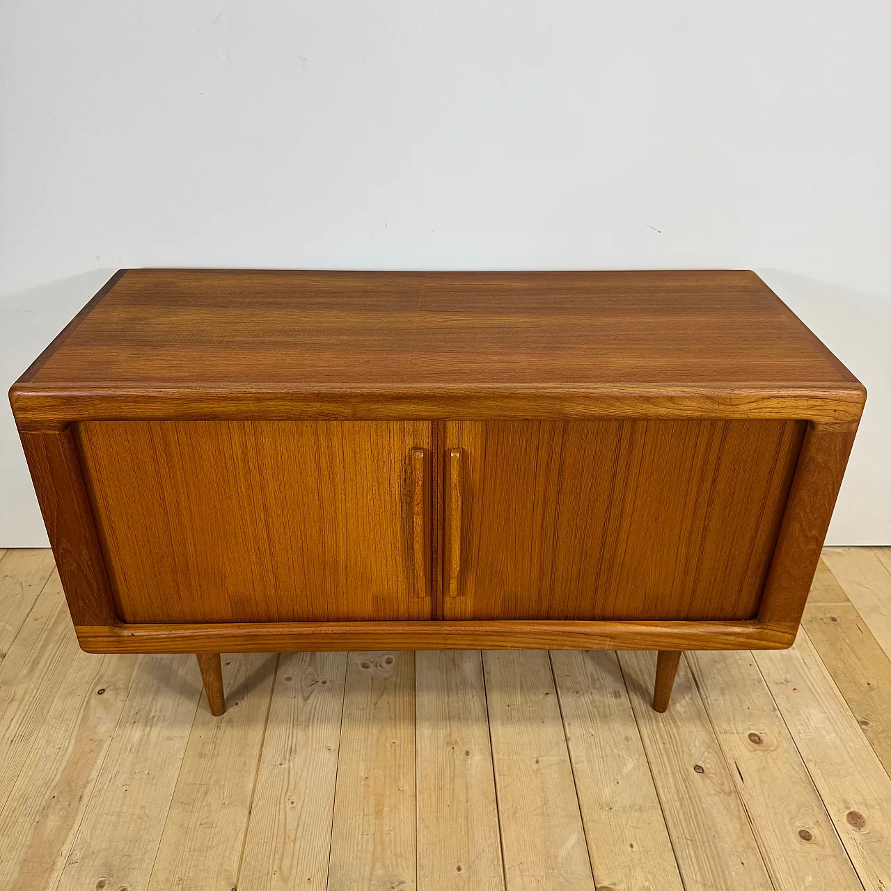 Sideboard Dyrlund in teak con ante a scomparsa e cassetti, anni ’60 10