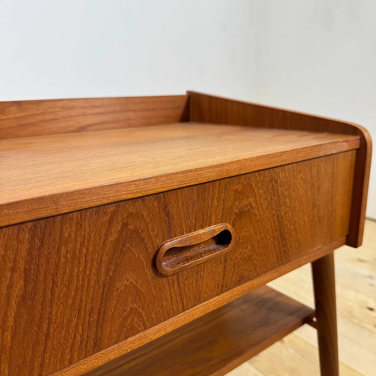 Pair of Danish teak nightstands, 1960s 3