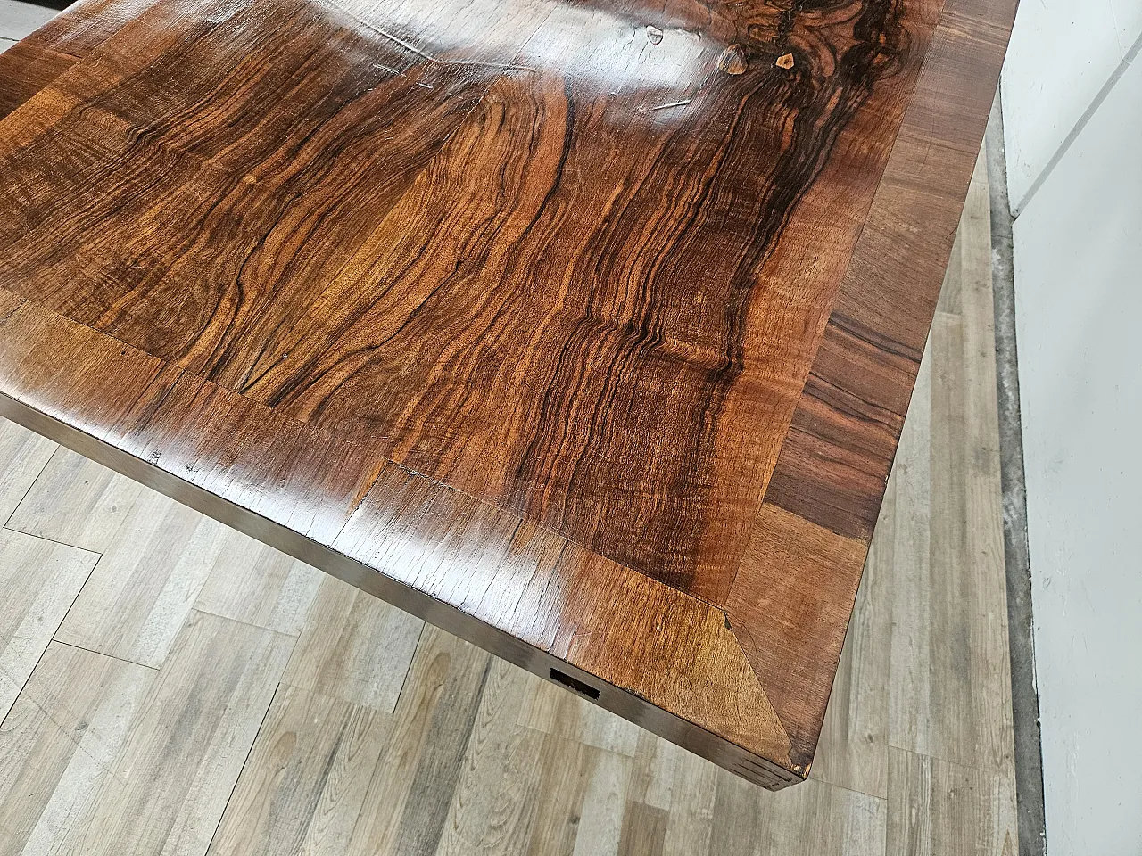Art Deco dining table in walnut, 1940 6