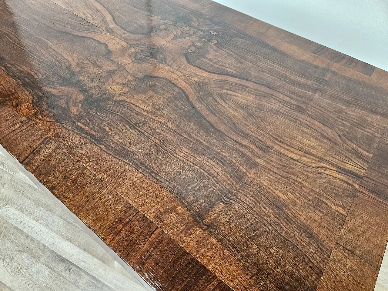 Art Deco dining table in walnut, 1940 7