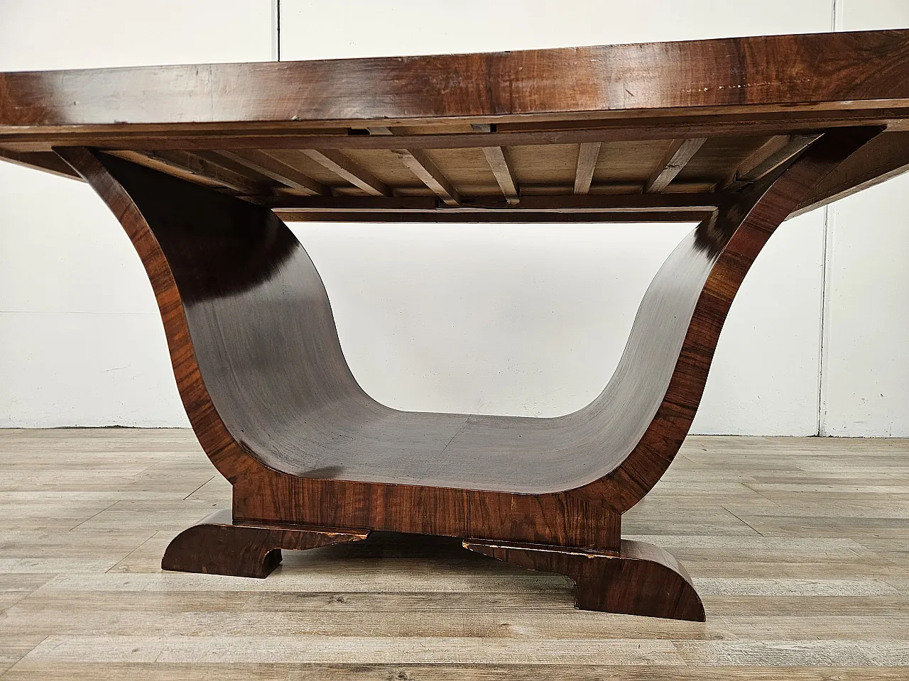 Art Deco dining table in walnut, 1940 14
