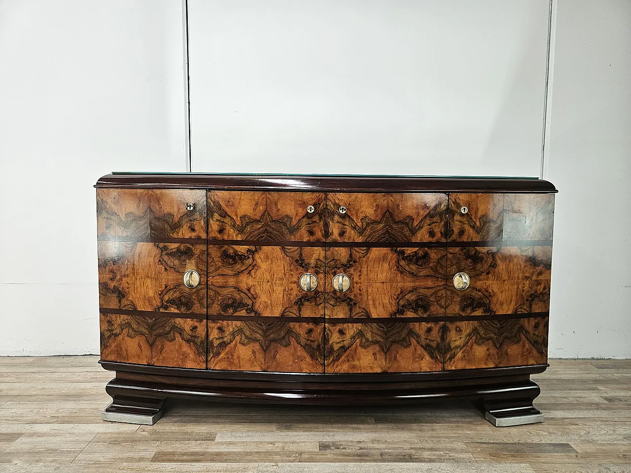 1940s Art Deco Milanese sideboard in briarwood and mirror 1
