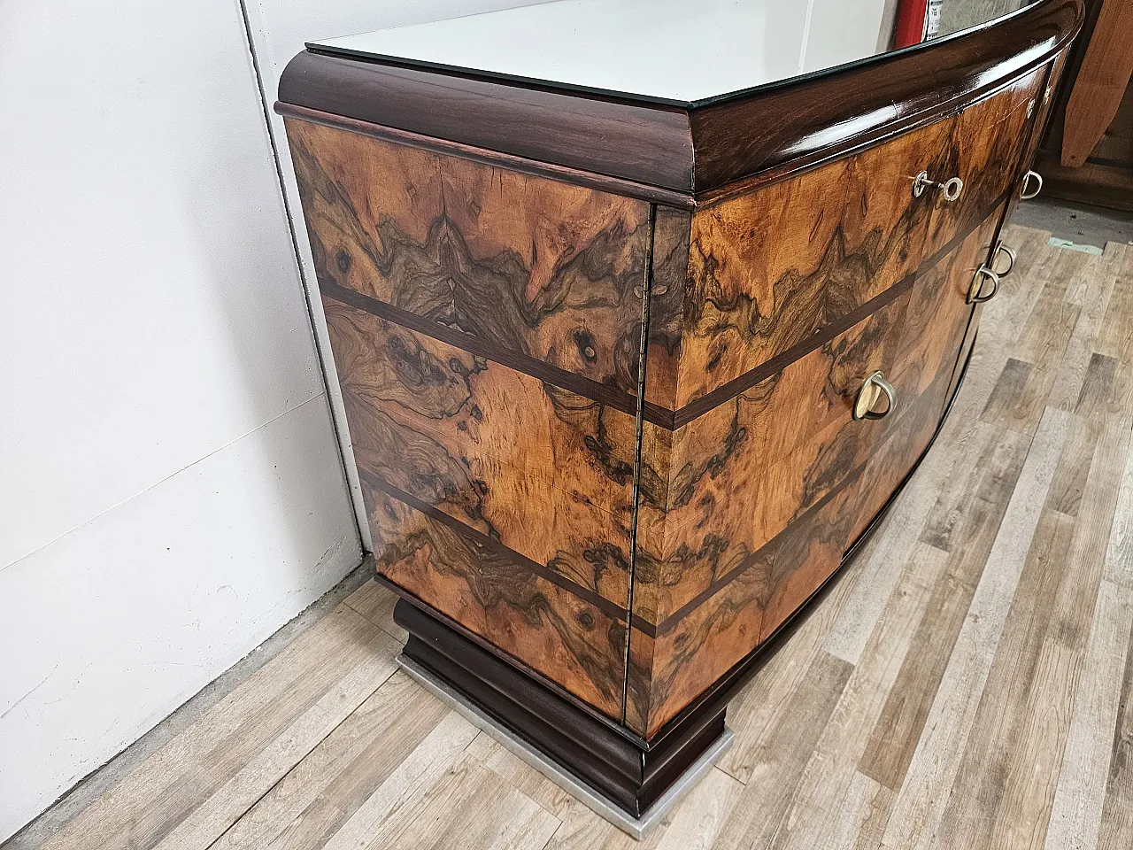 1940s Art Deco Milanese sideboard in briarwood and mirror 6