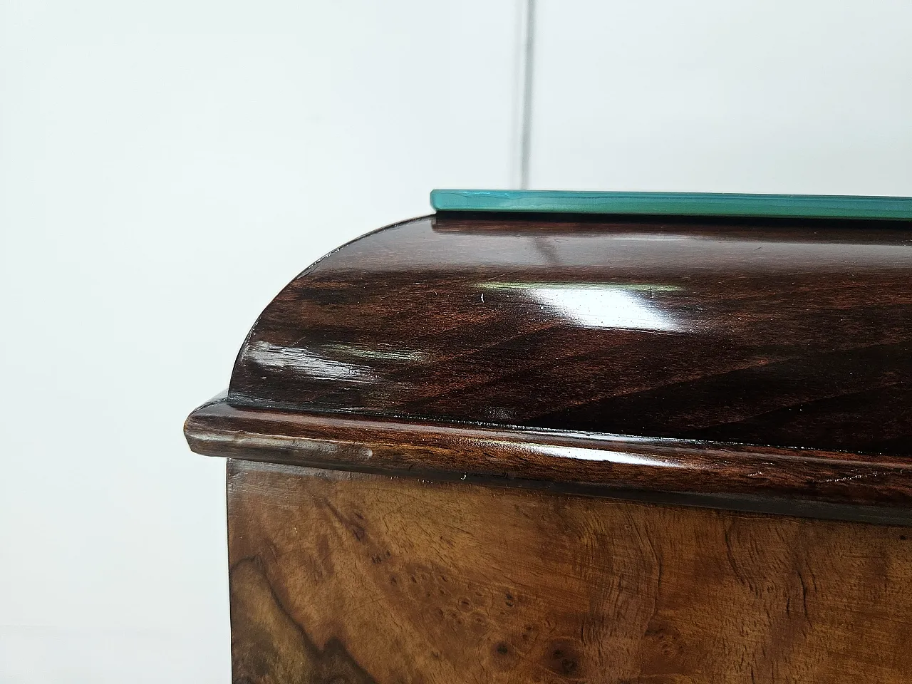 1940s Art Deco Milanese sideboard in briarwood and mirror 32