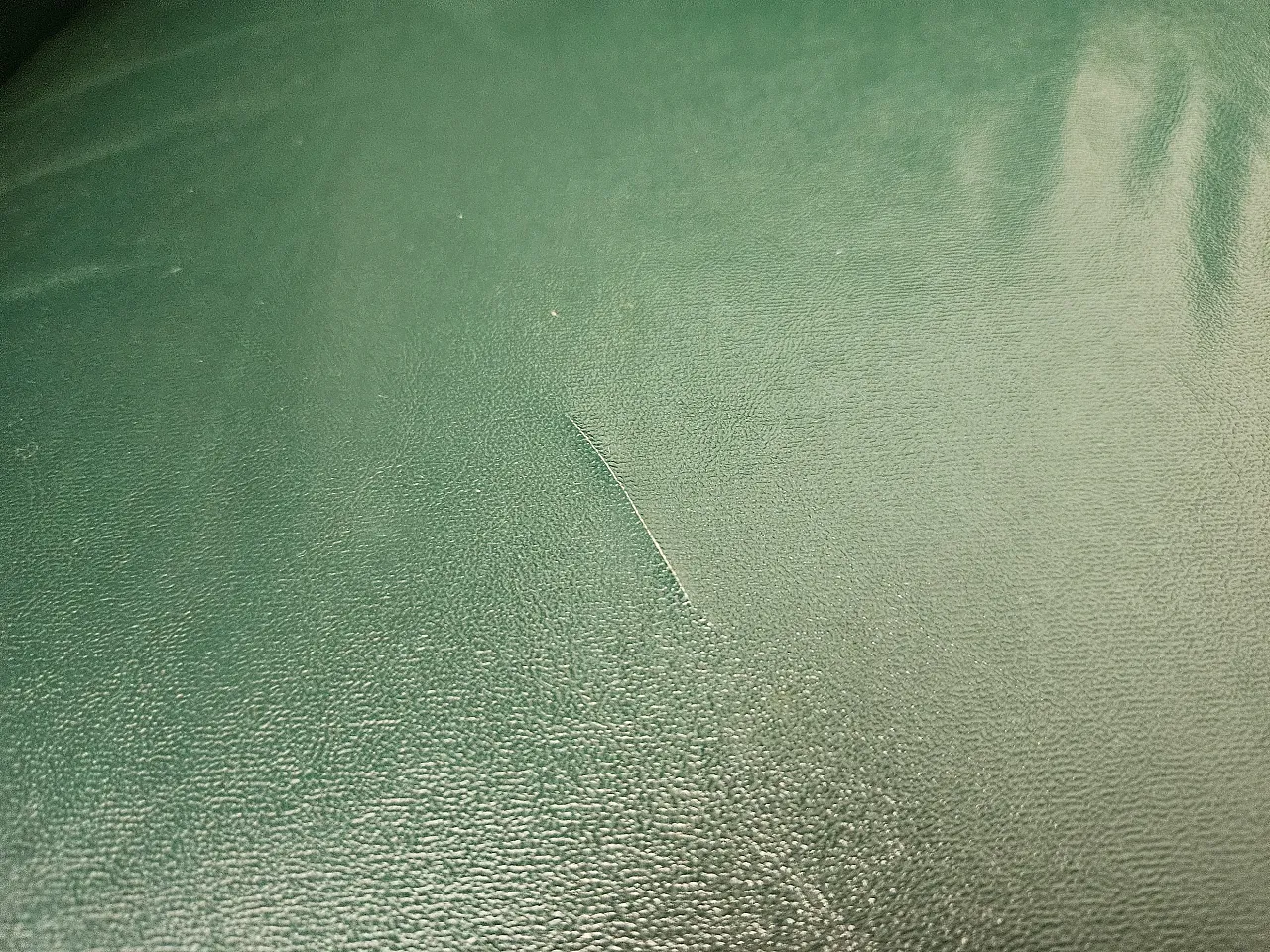 Coppia di poltrone Art Déco in noce ed ecopelle verde, 1940 12