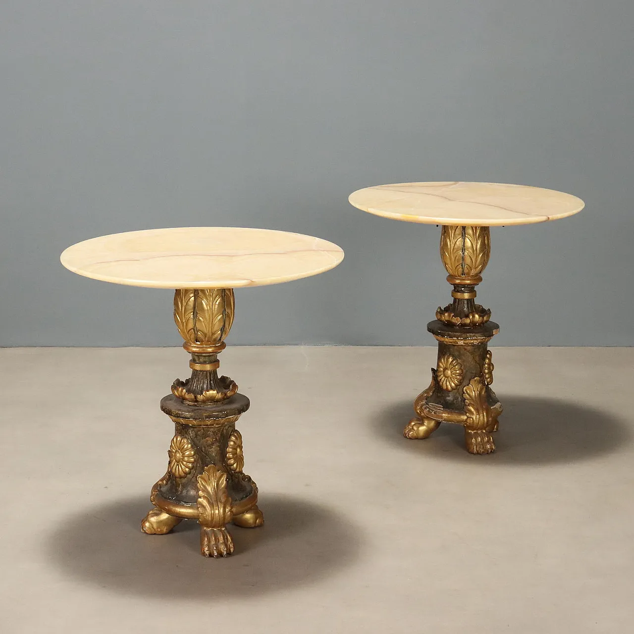 Pair of coffee tables in alabaster and carved wood, 19th century 1