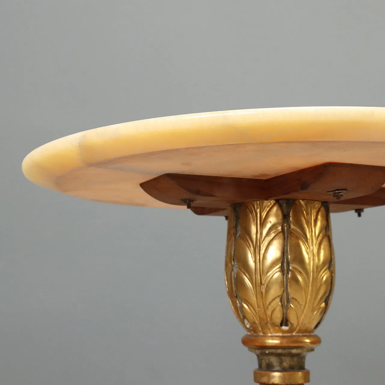 Pair of coffee tables in alabaster and carved wood, 19th century 3