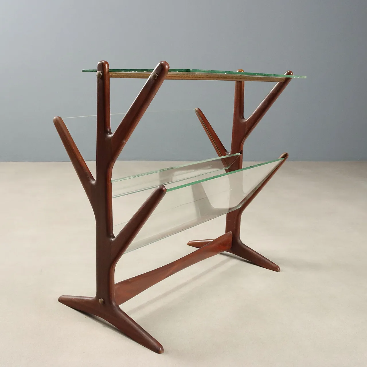 Magazine rack in wood and glass, 1950s 4