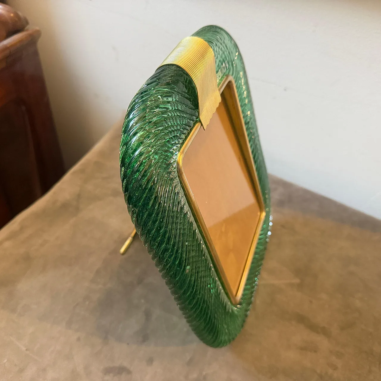 Barovier style Murano glass and brass picture frame, 20th century 10