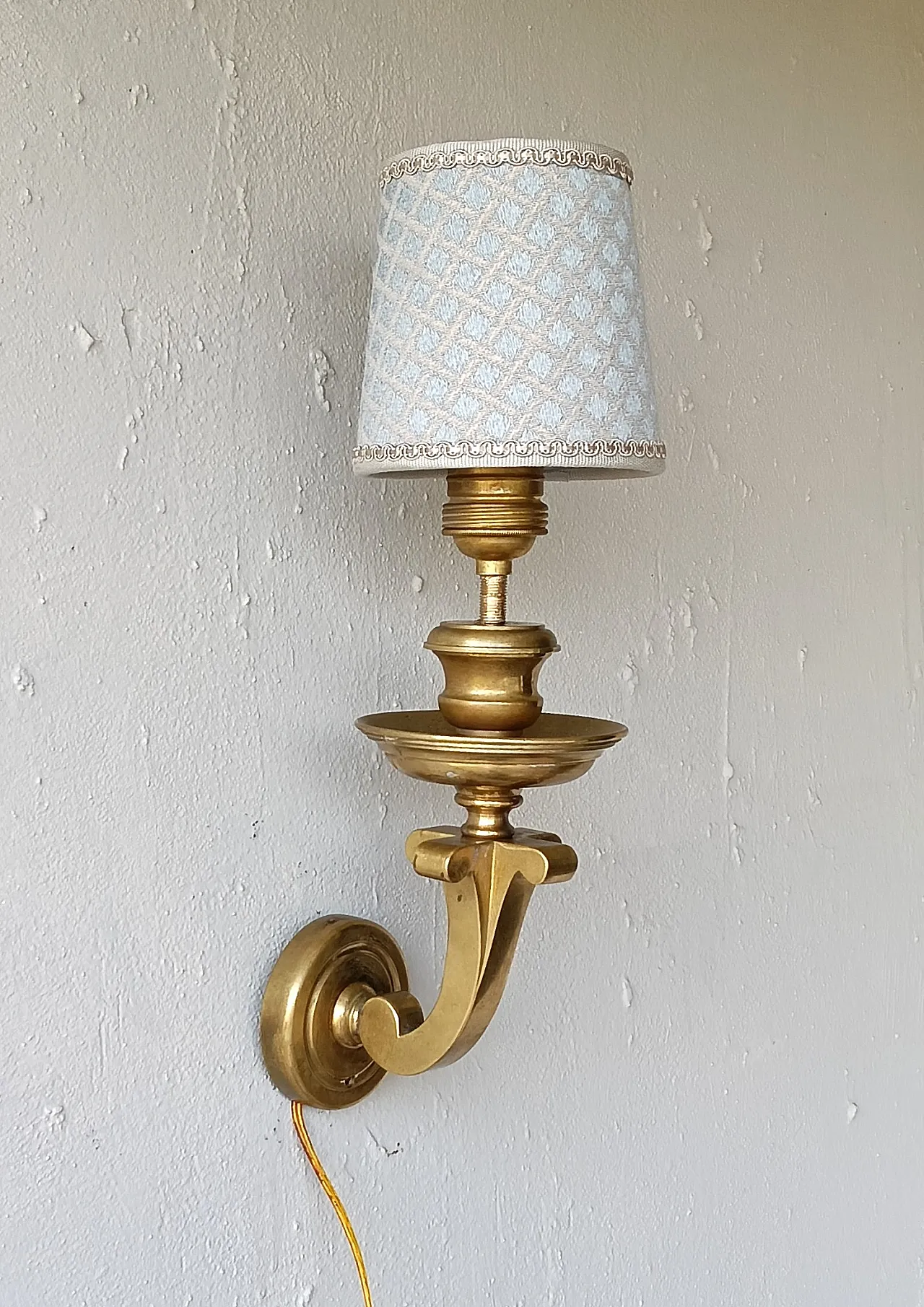 Pair of sconces, 1940s 4