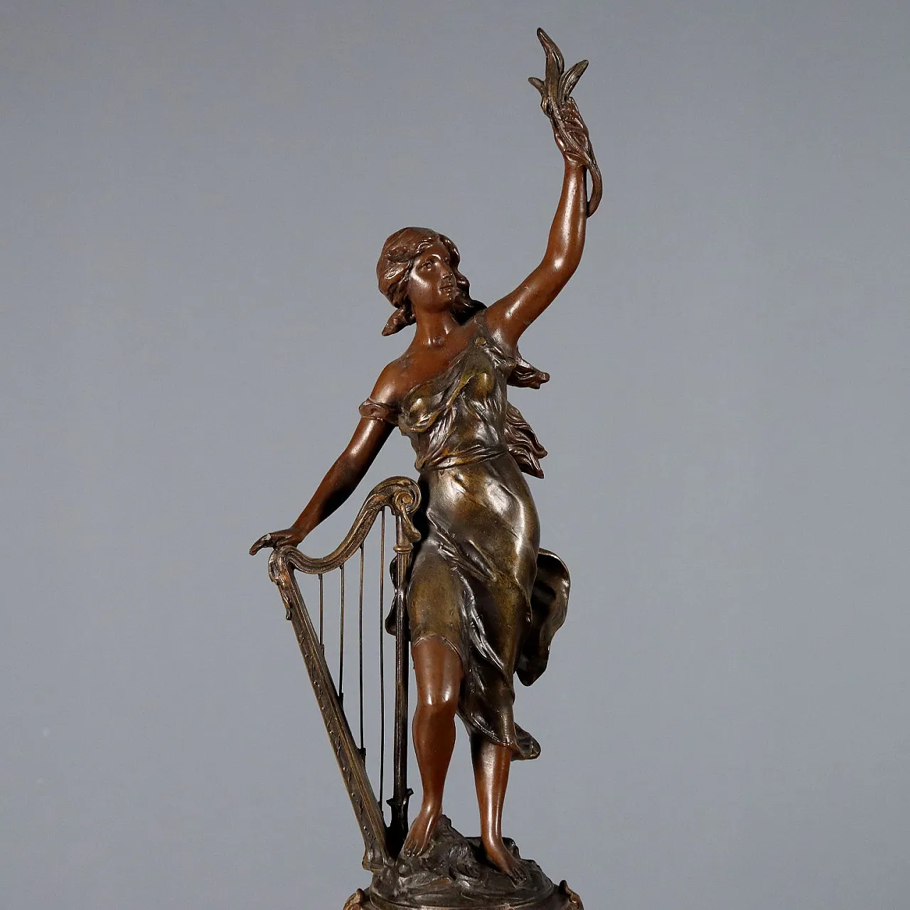 Free standing clock in antimony and marble, 20th century 6
