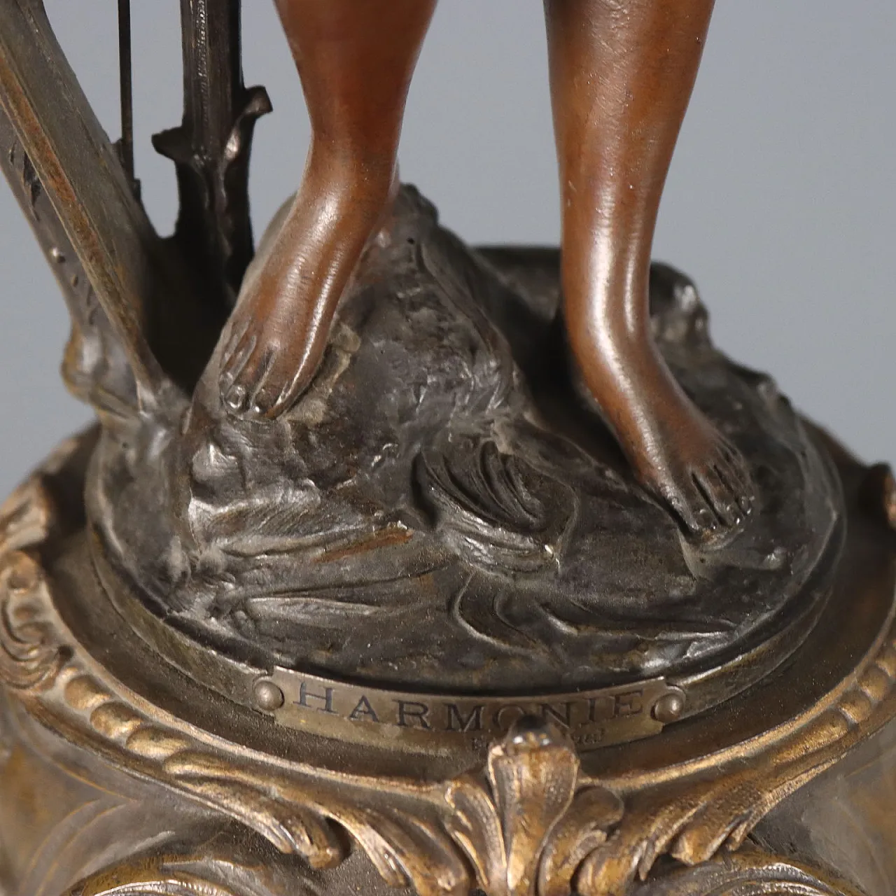 Free standing clock in antimony and marble, 20th century 8