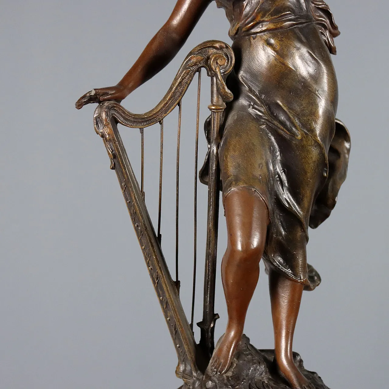 Free standing clock in antimony and marble, 20th century 9