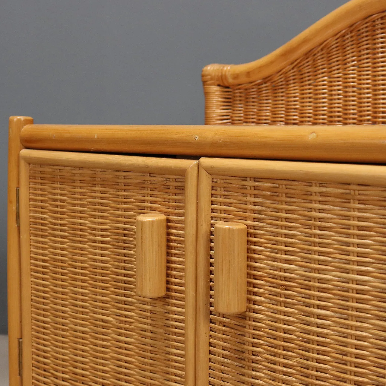 Bedside tables in woven wicker, 1980s 5