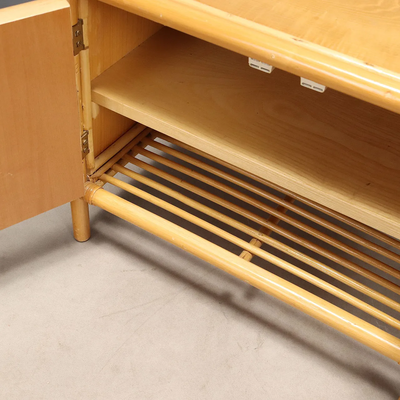 Bedside tables in woven wicker, 1980s 7