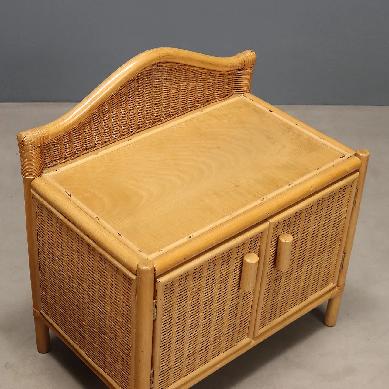 Bedside tables in woven wicker, 1980s 8