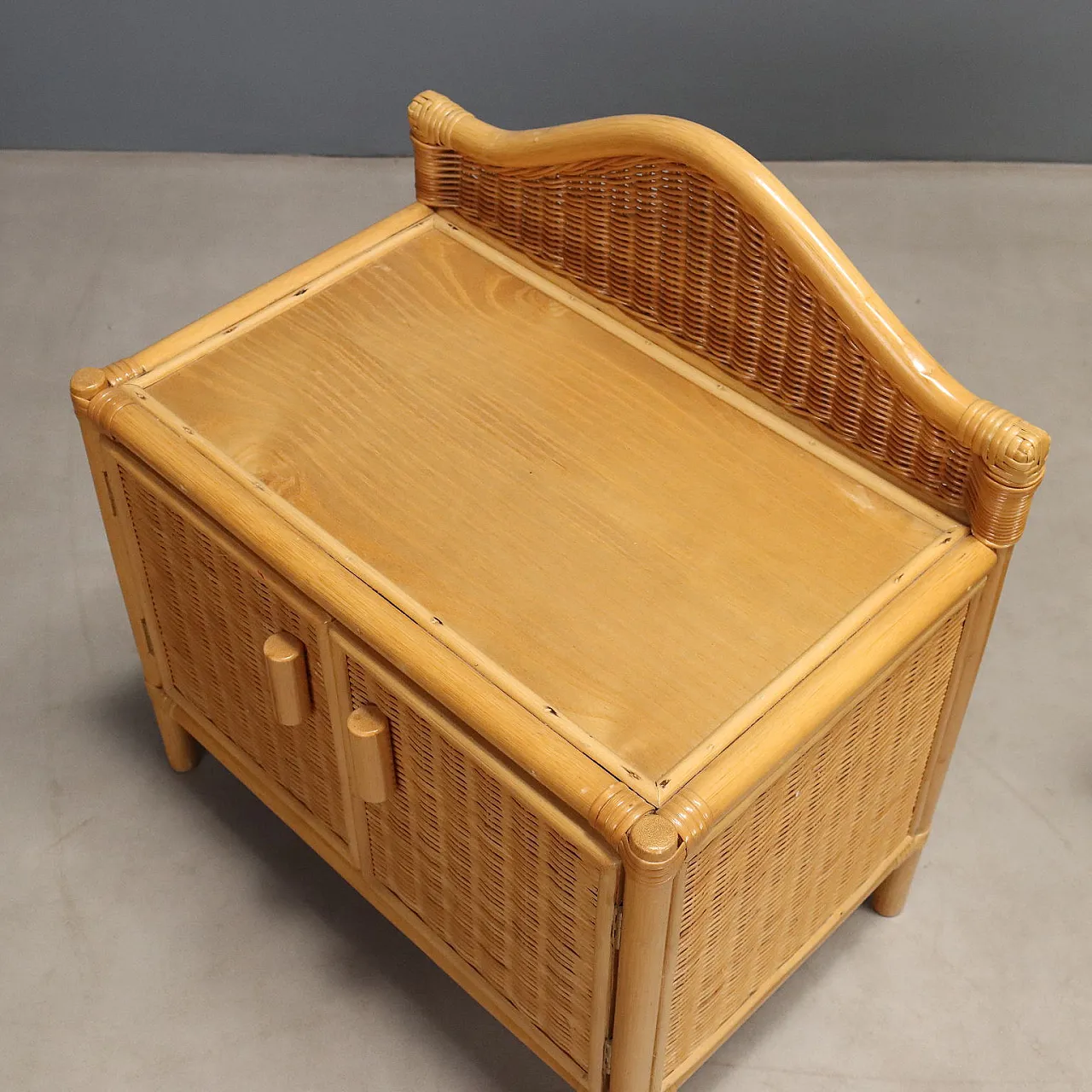 Bedside tables in woven wicker, 1980s 9