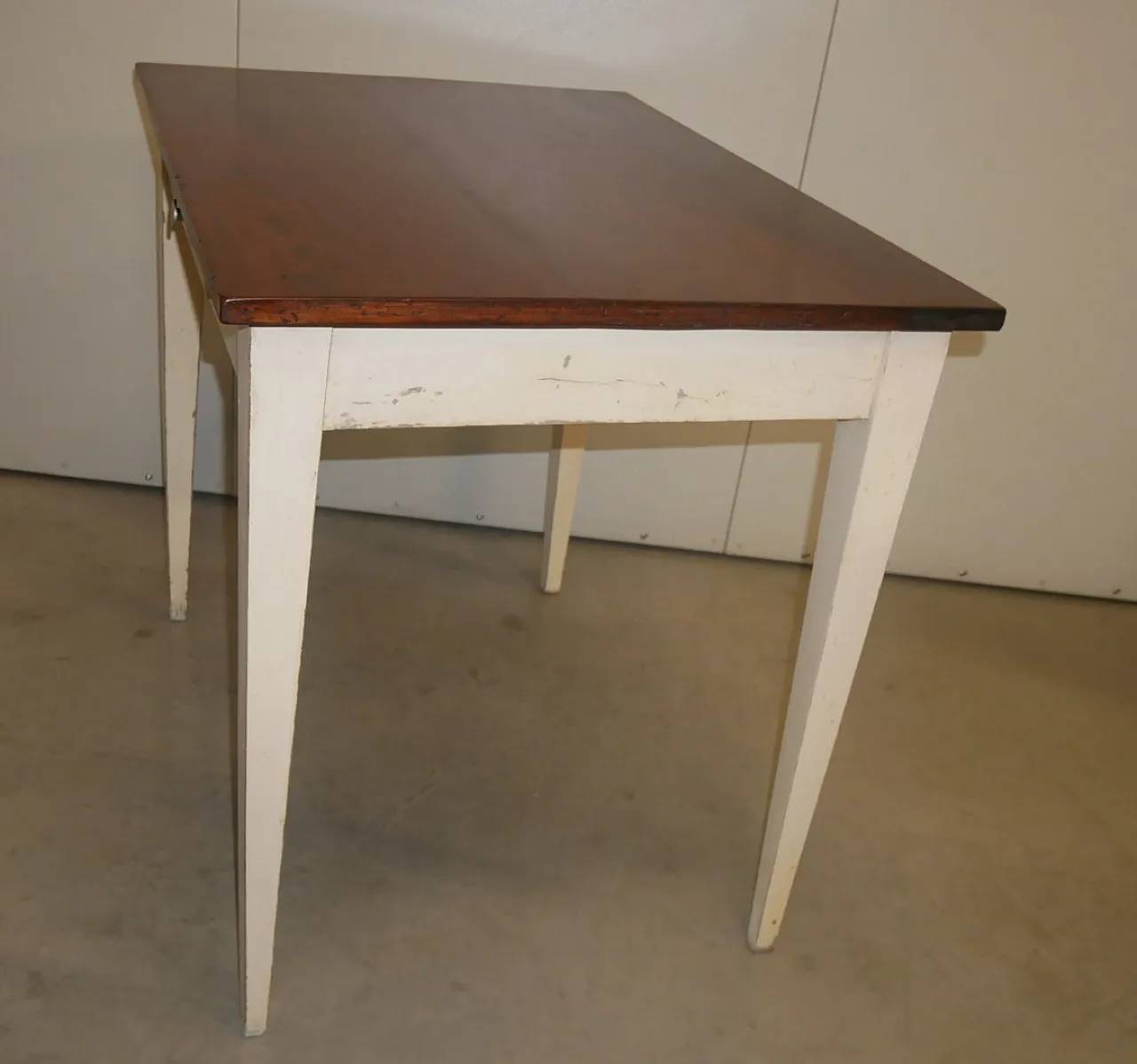 Tavolo rettangolare fisso antico. Inizi del XX secolo 4