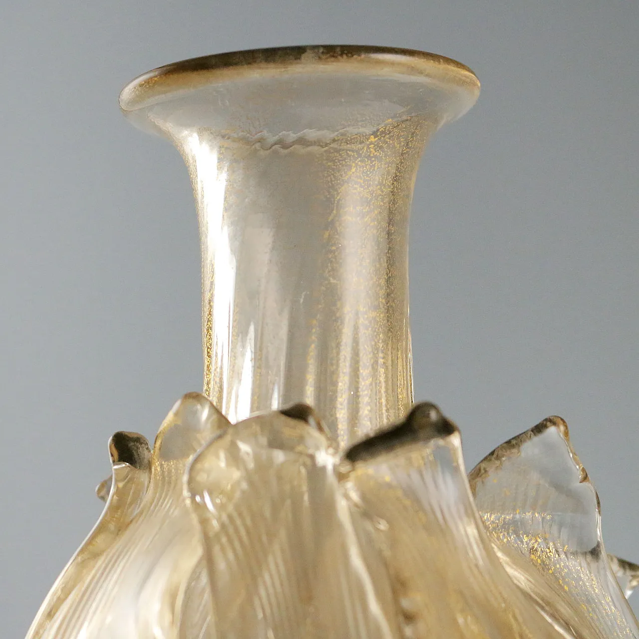 Murano glass vase with gold leaf inclusions, 20th century 4