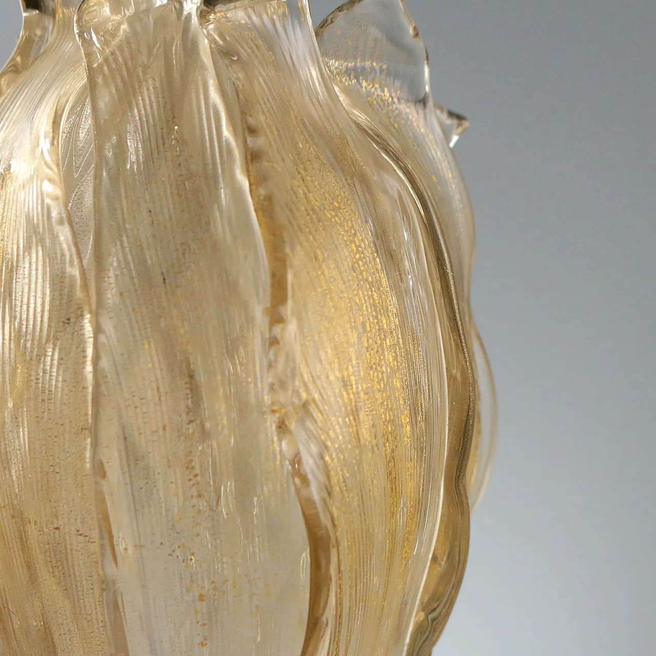 Murano glass vase with gold leaf inclusions, 20th century 7