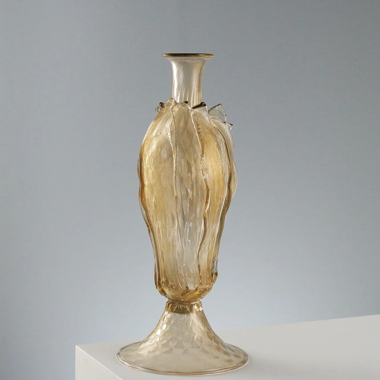 Murano glass vase with gold leaf inclusions, 20th century 8