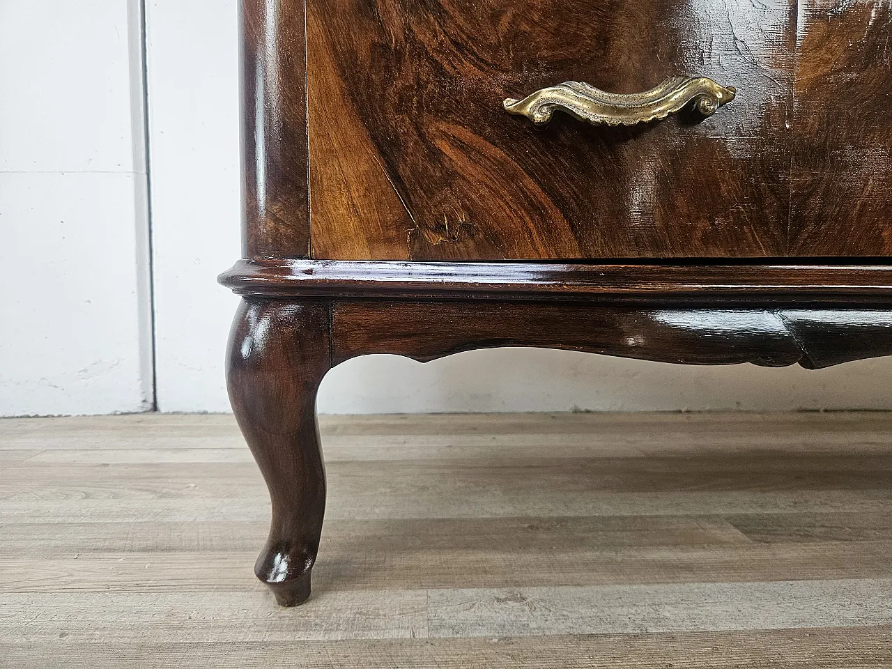 Comò Chippendale in radica di noce anni '40 18