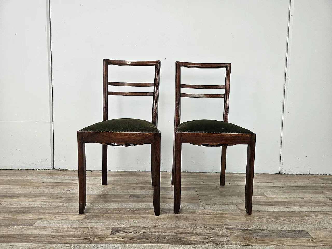 6 Art Deco dining room chairs in walnut and fabric, 40s 5