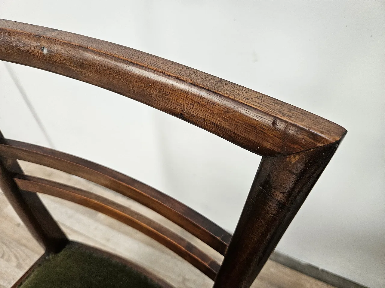 6 Art Deco dining room chairs in walnut and fabric, 40s 7